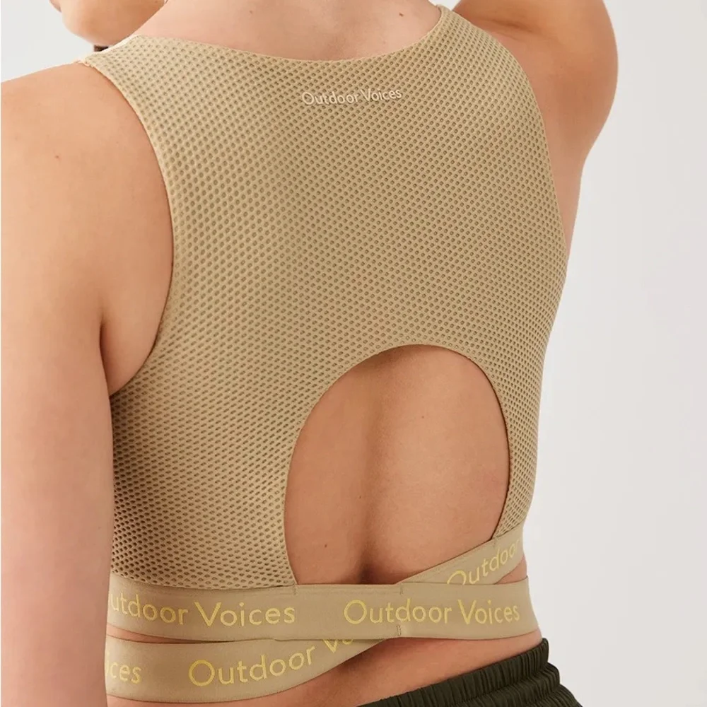 Outdoor Voices Criss Cross Crop Top - Picture 6 of 7